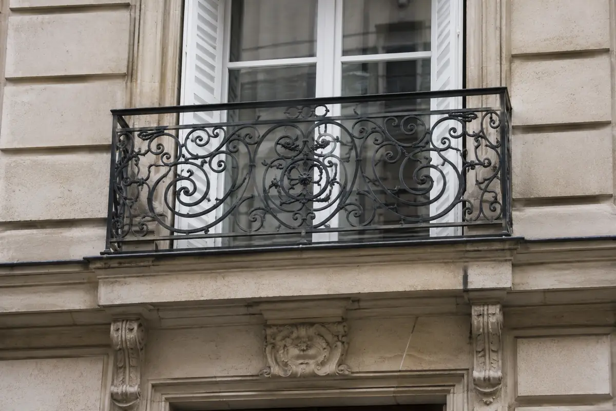Garde-corps de balcon en fer forgé sur mesure