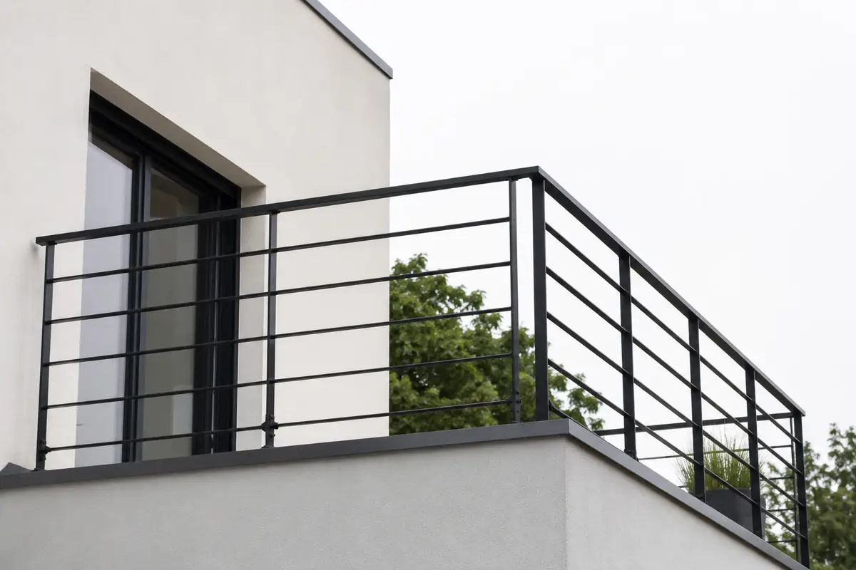 Garde-corps de terrasse en fer forgé sur mesure