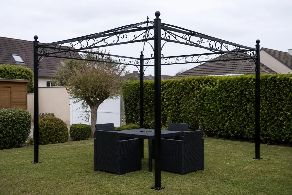 Pergola autoportée en fer forgé sur mesure